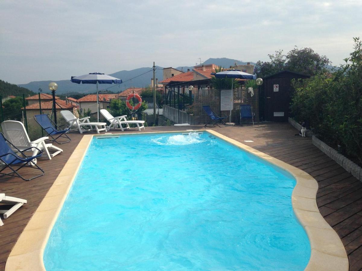 Gli Angeli Agriturismo Villa Cisano sul Neva Eksteriør billede