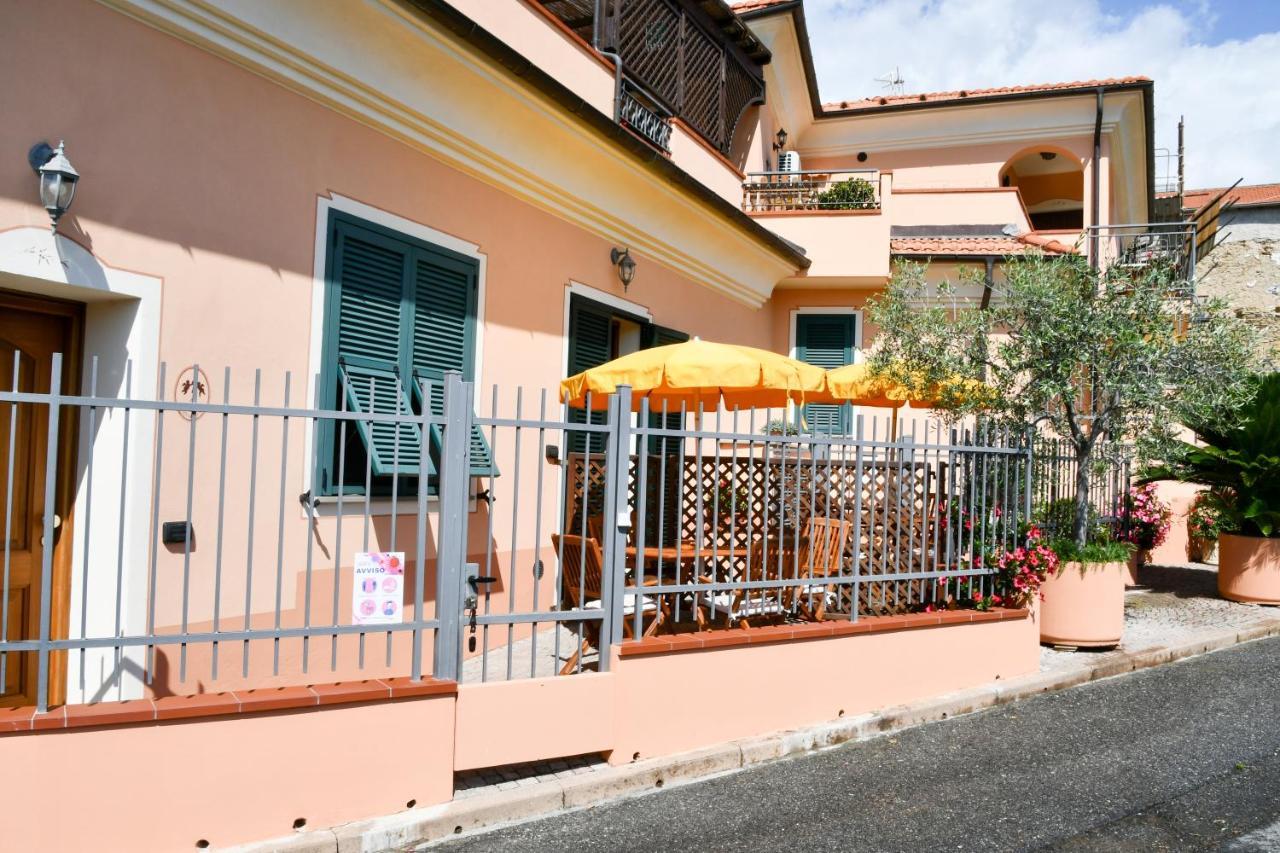Gli Angeli Agriturismo Villa Cisano sul Neva Eksteriør billede