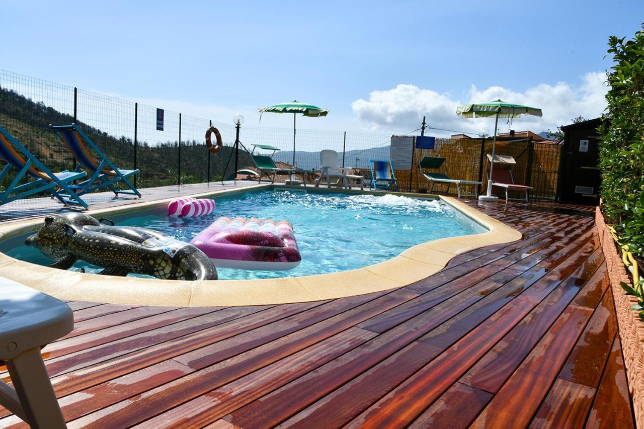 Gli Angeli Agriturismo Villa Cisano sul Neva Eksteriør billede