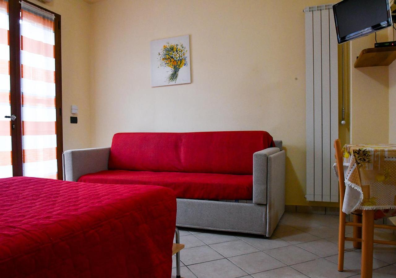 Gli Angeli Agriturismo Villa Cisano sul Neva Eksteriør billede