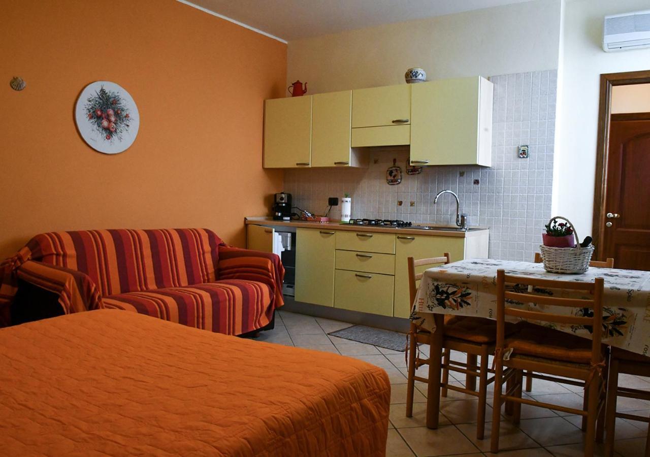 Gli Angeli Agriturismo Villa Cisano sul Neva Eksteriør billede
