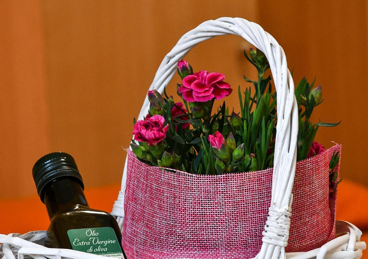 Gli Angeli Agriturismo Villa Cisano sul Neva Eksteriør billede