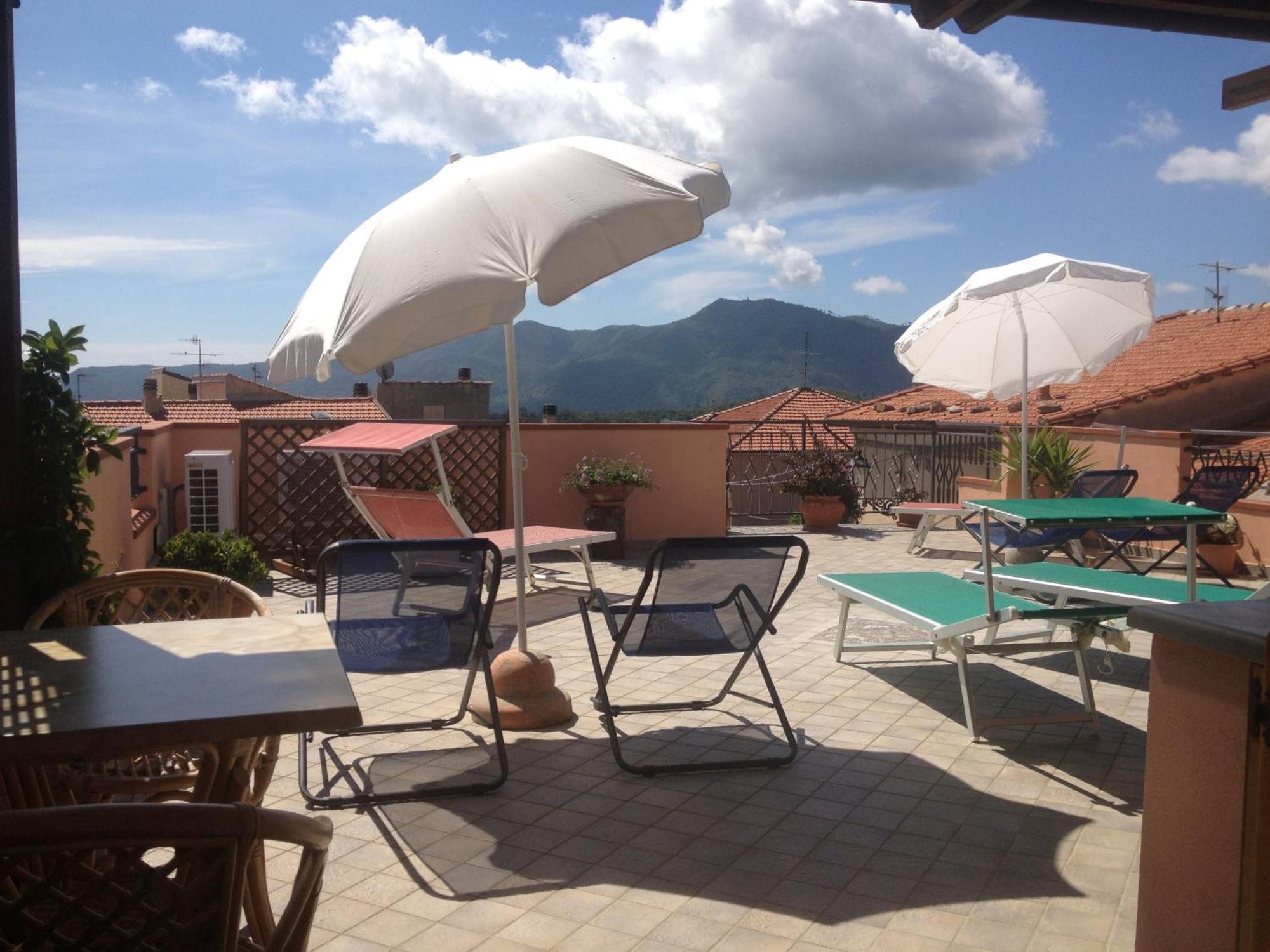Gli Angeli Agriturismo Villa Cisano sul Neva Eksteriør billede